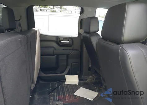 2021 Chevrolet Silverado 1500 4Wd Short Bed Wt z USA, uszkodzony, nr VIN 1GCUYAEF1MZ383851